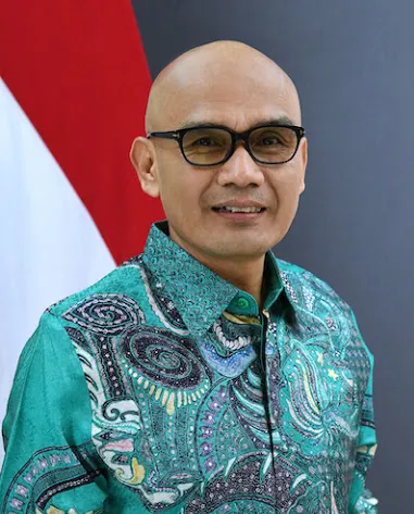 Dr. Desra Percaya
