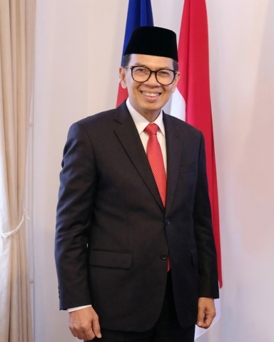 Dr. YAYAN GANDA HAYAT MULYANA