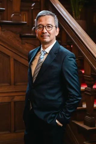 L. Amrih Jinangkung
