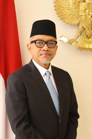 H.E. Mirza Nurhidayat