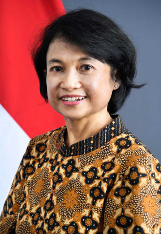 Vevie Damayanti